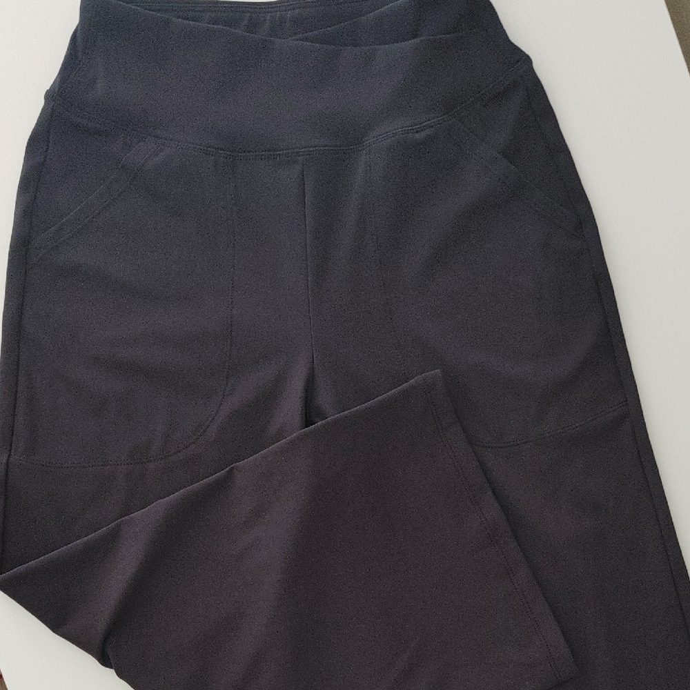 Women's Wide Leg Pants in Black